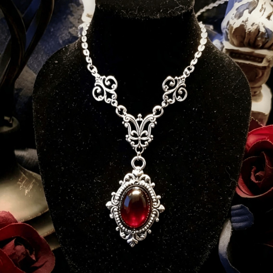 Vampir-Kamee-Halskette, Blut-K – Women'S Victorian Accessories Bewertung und Preis