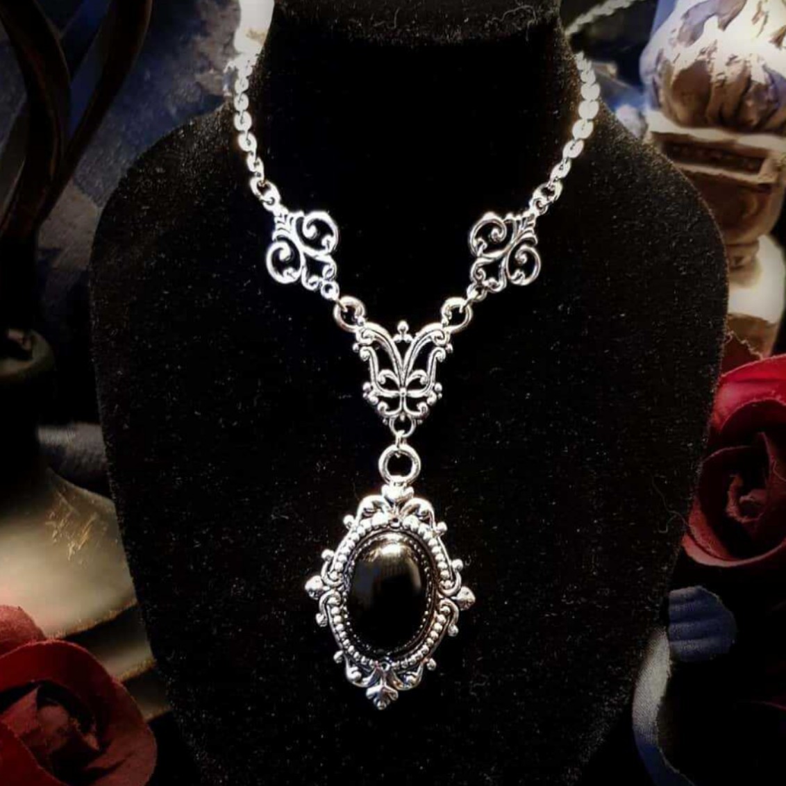 Vampir-Kamee-Halskette, Blut-K – Women'S Victorian Accessories Bewertung und Preis