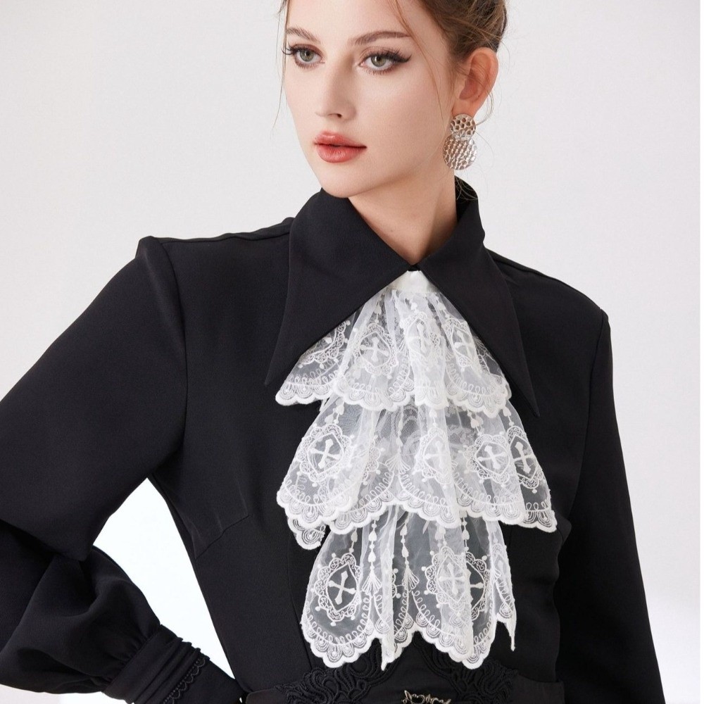 Jabot-Kragen aus Spitze im vik – Women'S Victorian Accessories Bewertung und Preis